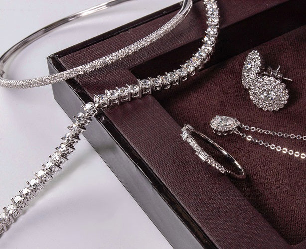 How to Curate Your Own Jewelry Collection