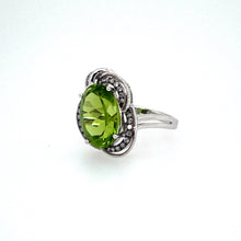 Load image into Gallery viewer, 14KW Peridot and Diamond Ring

