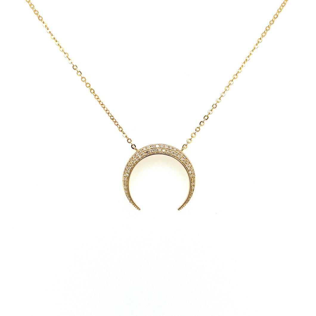 This Pretty 14 Karat Yellow Gold Necklace, made by Luvente, Features a Stationary 18.0mm Wide 